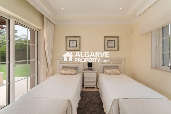 Image No.15-4 Bed Villa for sale