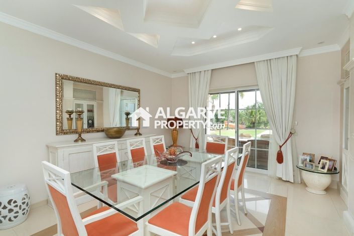 Image No.9-4 Bed Villa for sale