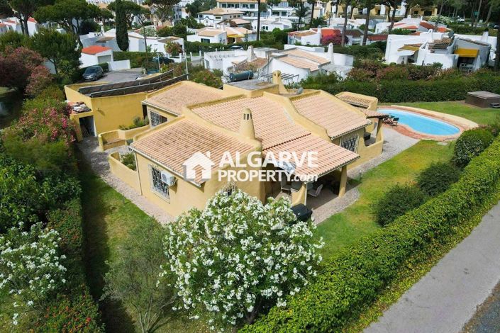 Image No.1-Villa de 3 chambres à vendre à Vilamoura