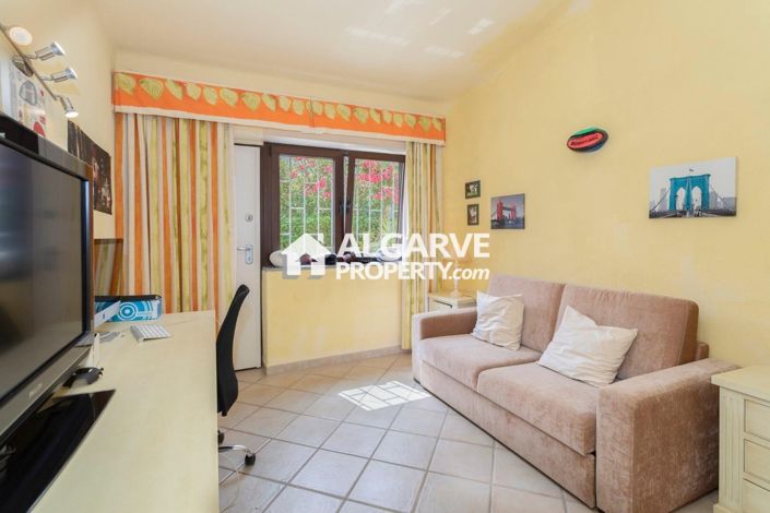 Image No.21-3 Bed Villa for sale