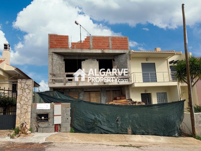 Image No.1-3 Bed Semi-Detached for sale
