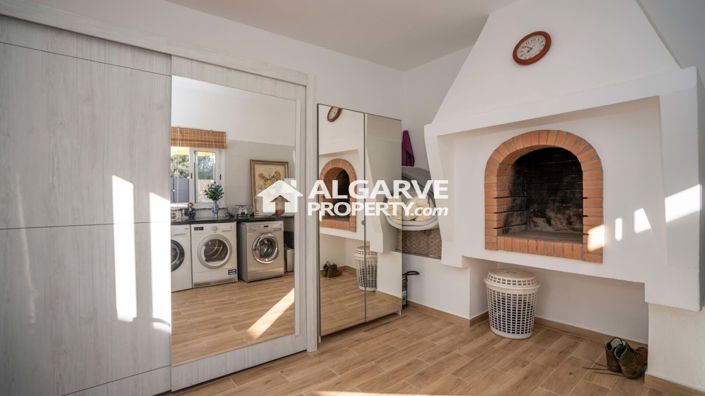 Image No.25-4 Bed Villa for sale