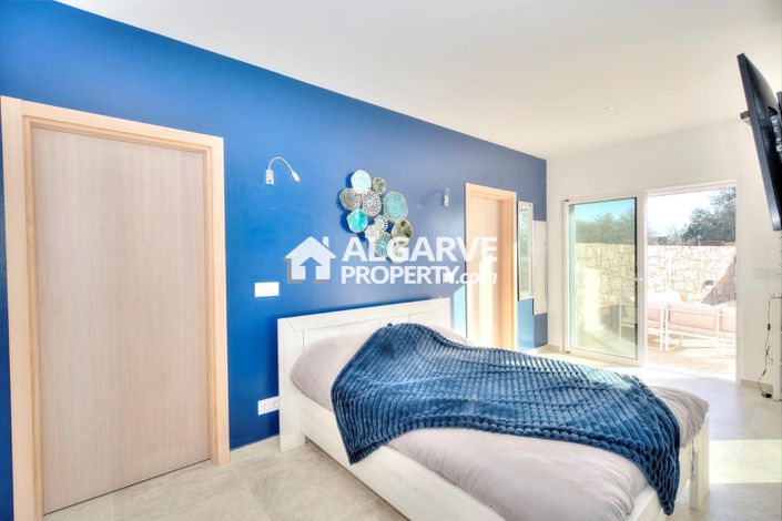 Image No.4-4 Bed Villa for sale