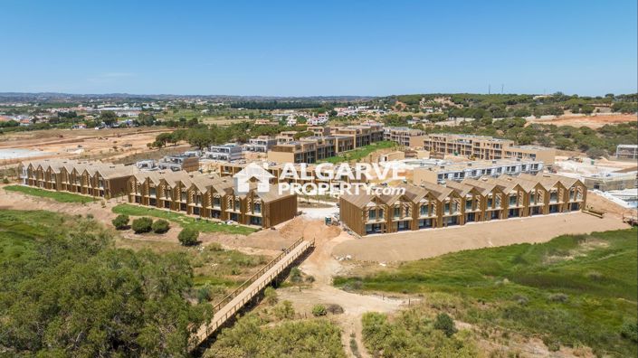 Image No.20-2 Bed Apartment for sale