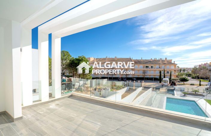 Image No.30-3 Bed Villa for sale