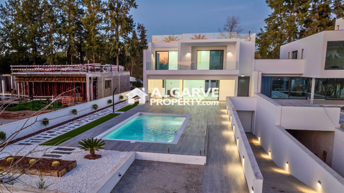 Image No.46-3 Bed Villa for sale