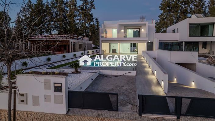 Image No.53-3 Bed Villa for sale