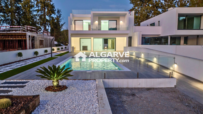 Image No.6-3 Bed Villa for sale