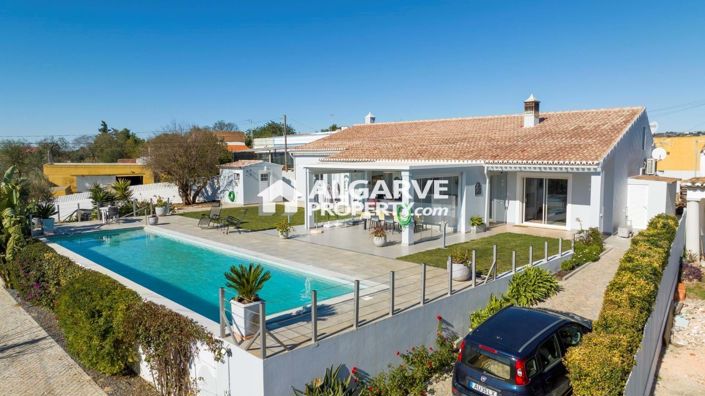 Image No.1-3 Bed Villa for sale