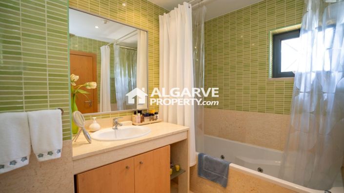 Image No.11-Villa de 4 chambres à vendre à Albufeira