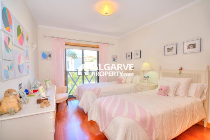 Image No.21-Villa de 4 chambres à vendre à Albufeira