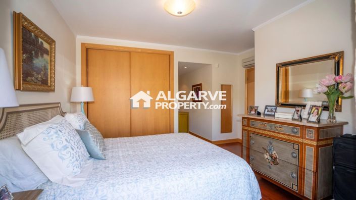 Image No.26-Villa de 4 chambres à vendre à Albufeira