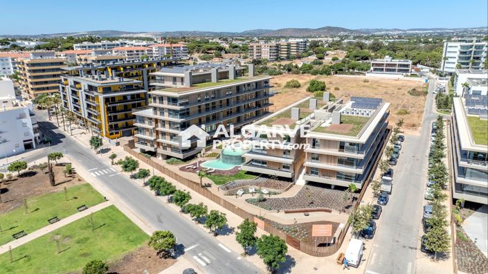 Image No.14-3 Bed Apartment for sale