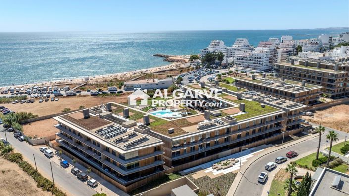 Image No.22-3 Bed Apartment for sale