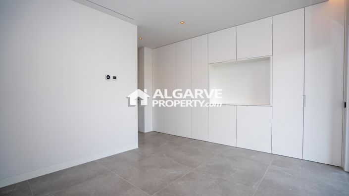 Image No.32-4 Bed Villa for sale