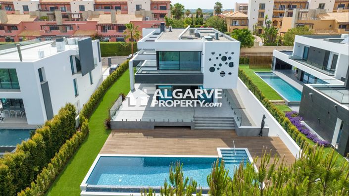 Image No.5-4 Bed Villa for sale
