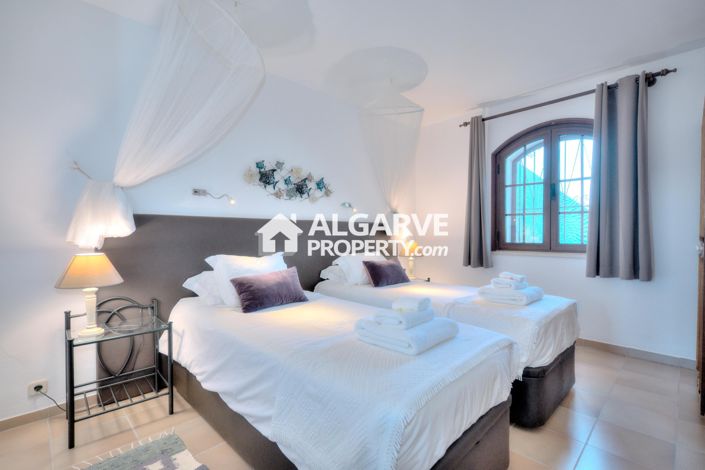 Image No.32-7 Bed Villa for sale