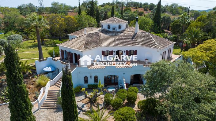 Image No.1-7 Bed Villa for sale