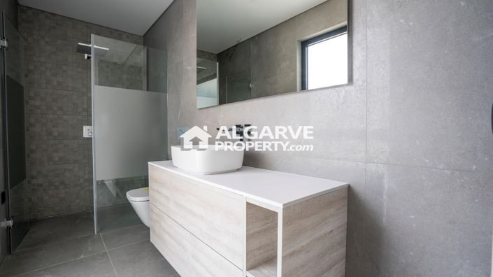 Image No.18-Villa de 4 chambres à vendre à Vilamoura