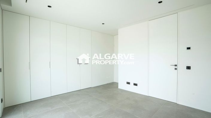 Image No.22-Villa de 4 chambres à vendre à Vilamoura