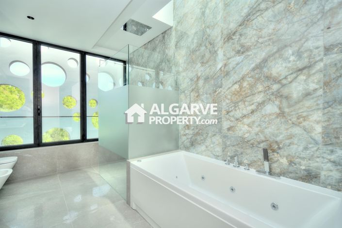 Image No.24-Villa de 4 chambres à vendre à Vilamoura