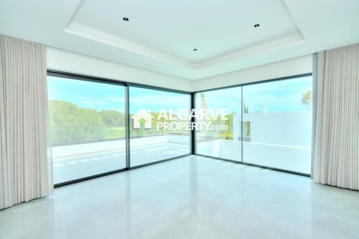 Image No.4-Villa de 4 chambres à vendre à Vilamoura