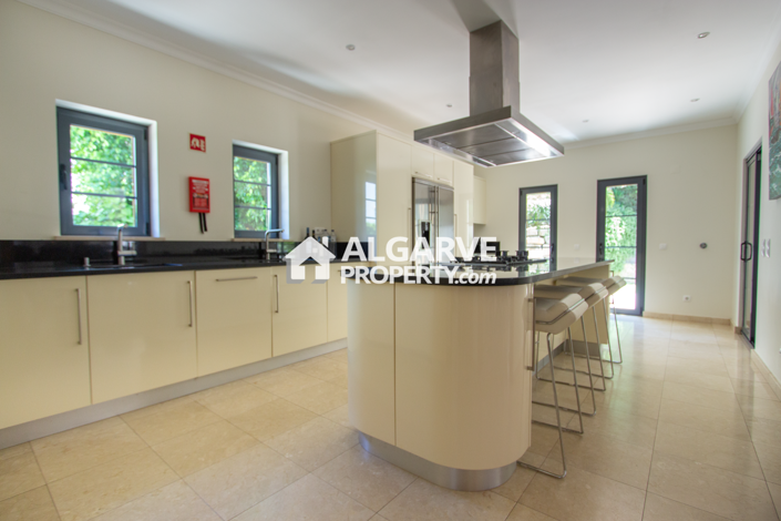 Image No.3-5 Bed Villa for sale