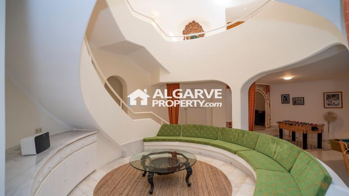 Image No.34-6 Bed Villa for sale