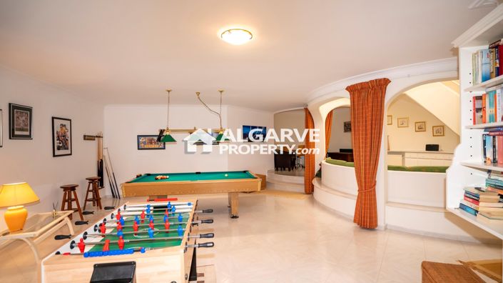 Image No.38-6 Bed Villa for sale