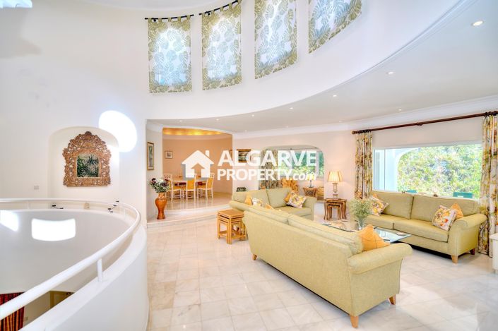 Image No.9-6 Bed Villa for sale