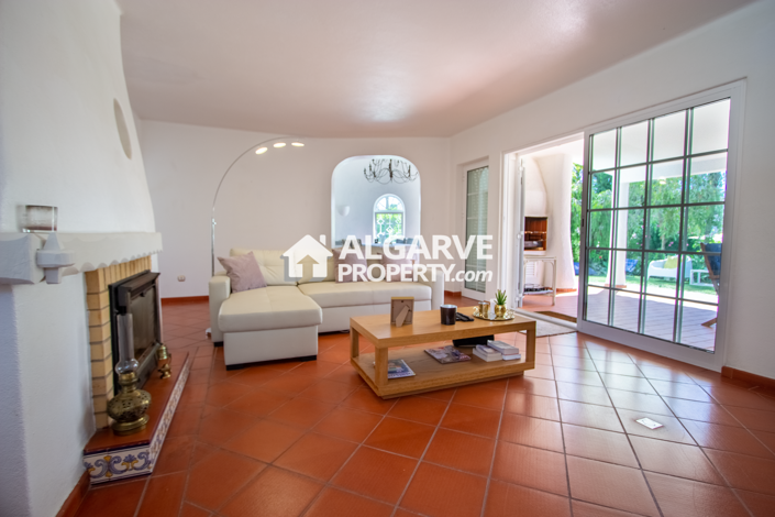 Image No.11-3 Bed Villa for sale