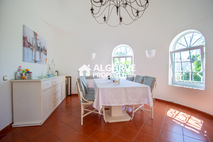 Image No.12-3 Bed Villa for sale