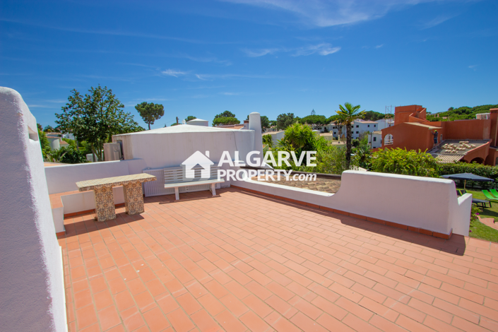 Image No.26-3 Bed Villa for sale