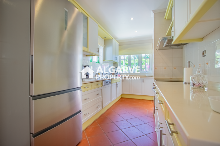 Image No.3-3 Bed Villa for sale