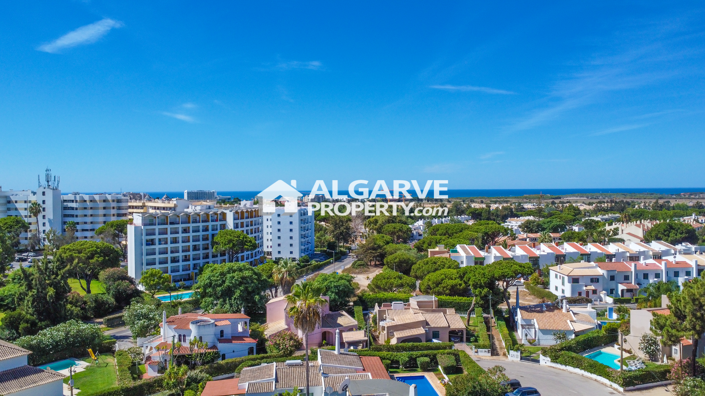 Image No.33-3 Bed Villa for sale