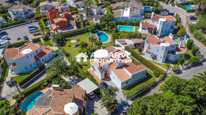 Image No.34-3 Bed Villa for sale