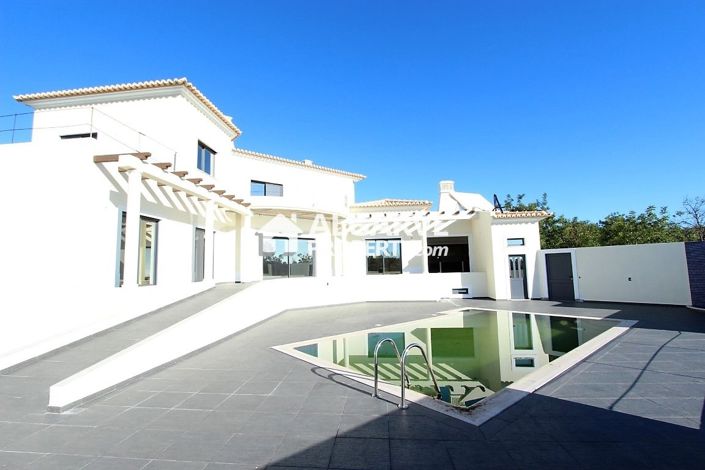 Image No.5-4 Bed Villa for sale