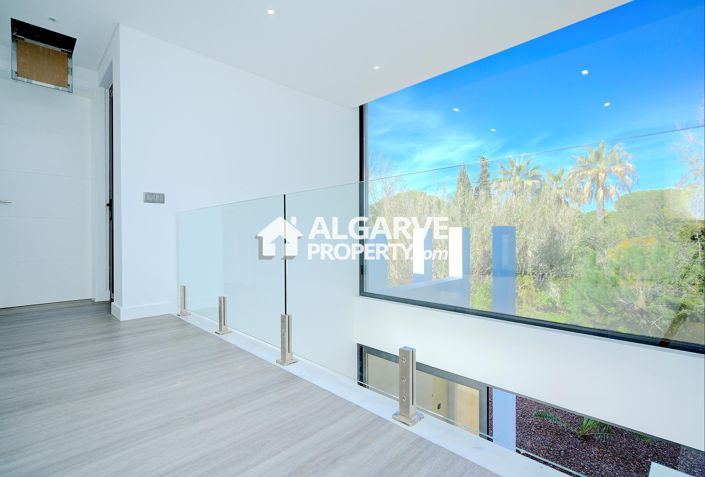 Image No.15-3 Bed Semi-Detached for sale