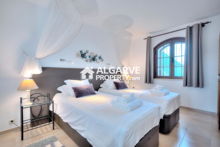 Image No.31-7 Bed Villa for sale