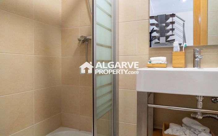 Image No.27-3 Bed Semi-Detached for sale