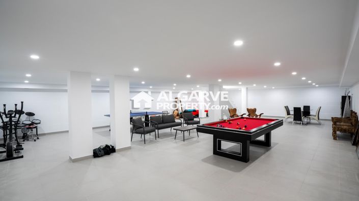 Image No.33-4 Bed Villa for sale