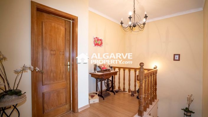 Image No.19-3 Bed Townhouse for sale