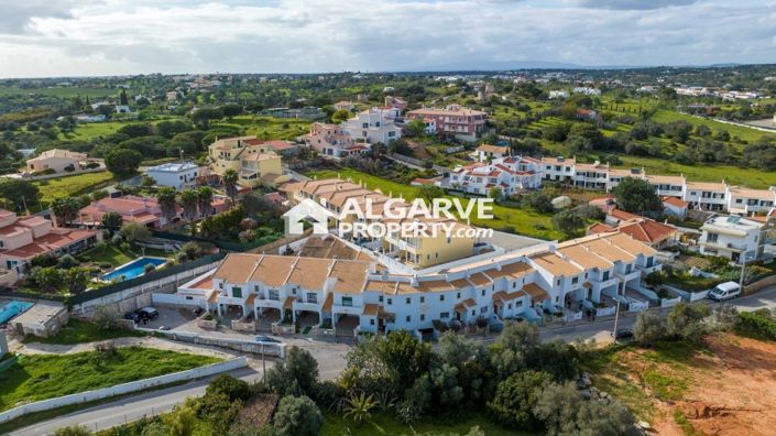 Image No.35-3 Bed Townhouse for sale