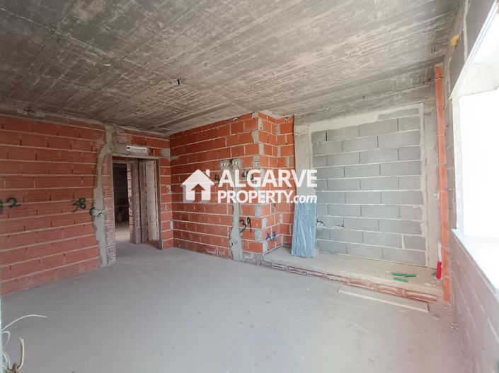 Image No.22-4 Bed Semi-Detached for sale