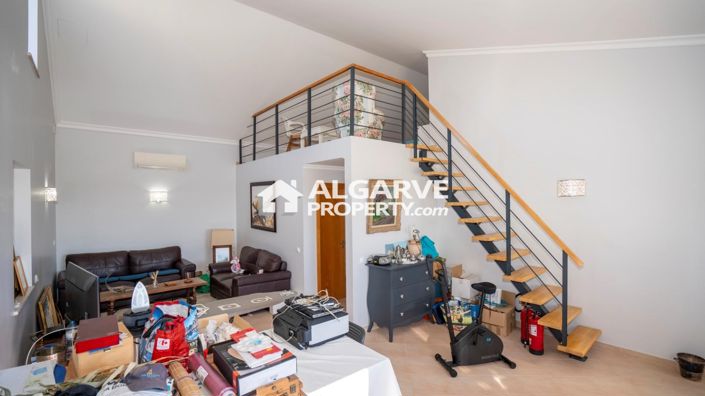 Image No.19-3 Bed Villa for sale