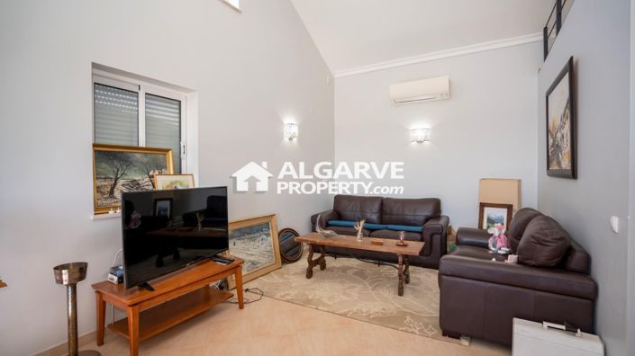 Image No.24-3 Bed Villa for sale