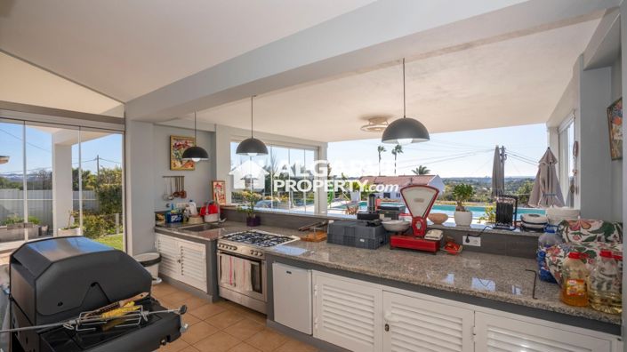 Image No.25-3 Bed Villa for sale