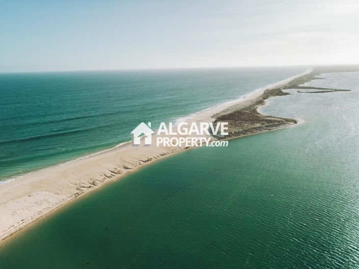 Image No.18-3 Bed Townhouse for sale