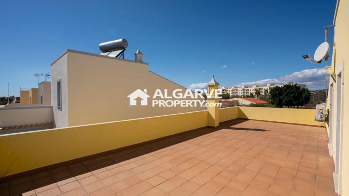 Image No.39-4 Bed Semi-Detached for sale