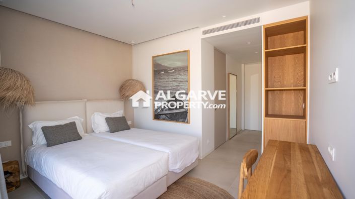 Image No.12-2 Bed Apartment for sale